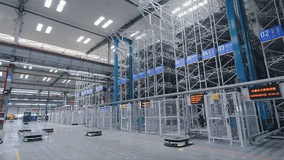 2.AGV.gif
