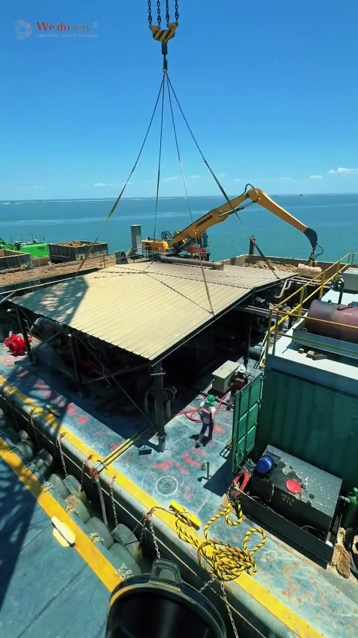 Raising the roof in dredging #fyp #texas #maritime #portofhouston #construction 