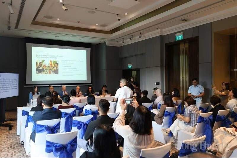 Scène de la conférence de presse du salon Premium Beverage Experience Vietnam 2026. Photo : giaothuong.congthuong.vn