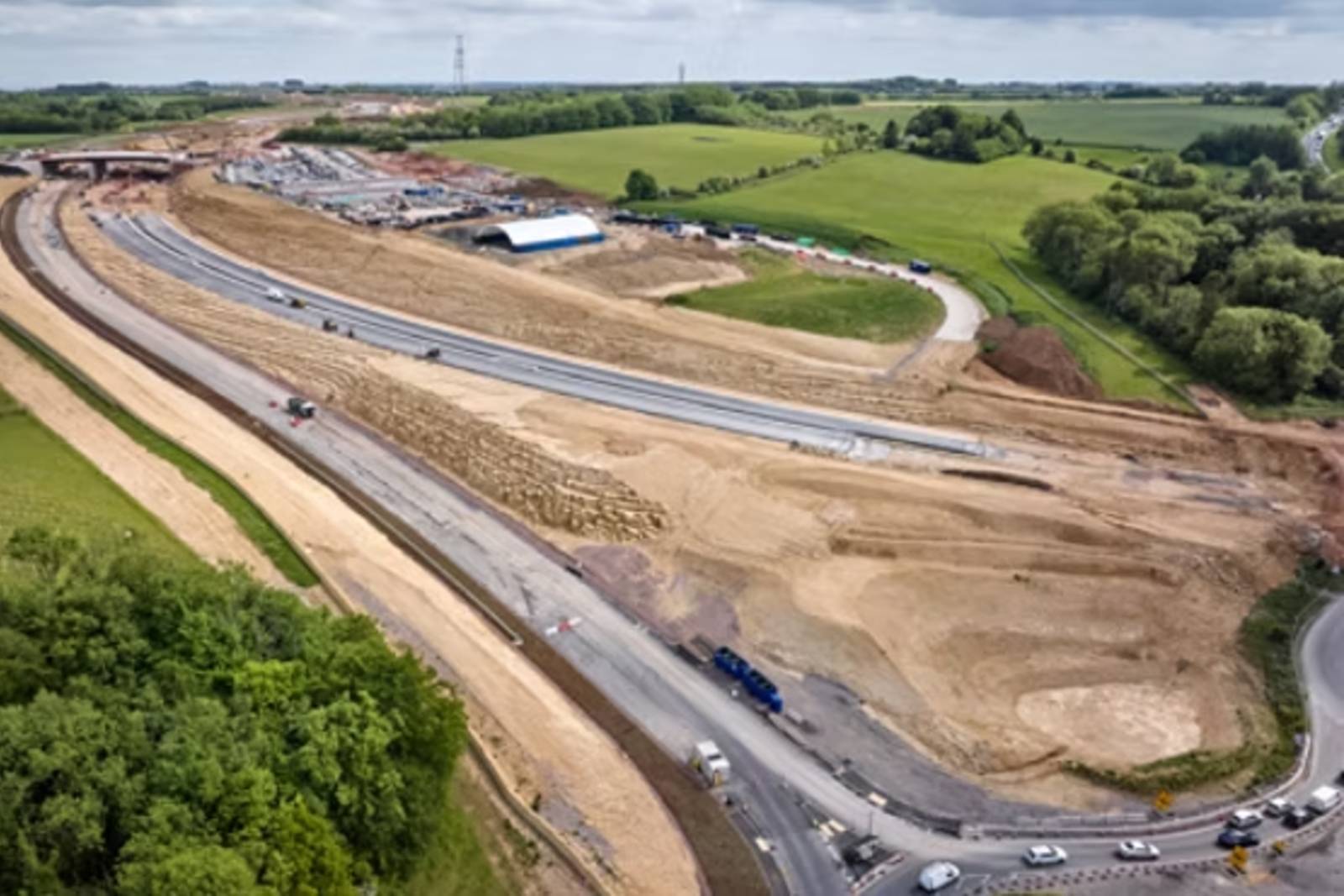 Autofahrer erleben große Verkehrsumstellung beim neuen A417 Ausbauprojekt