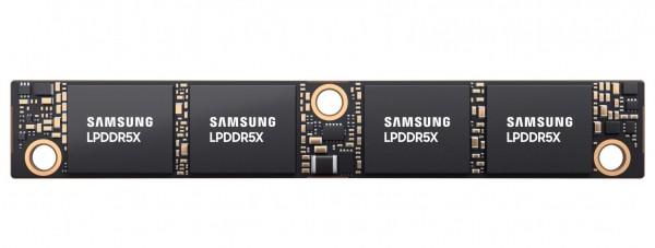 SOCAMM2 da Samsung Electronics. Cada módulo contém quatro pacotes LPDDR5X. (Foto: Samsung Electronics)