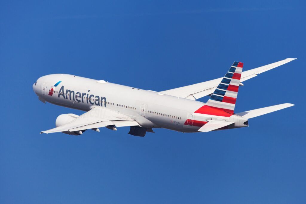 American Airlines 777 200