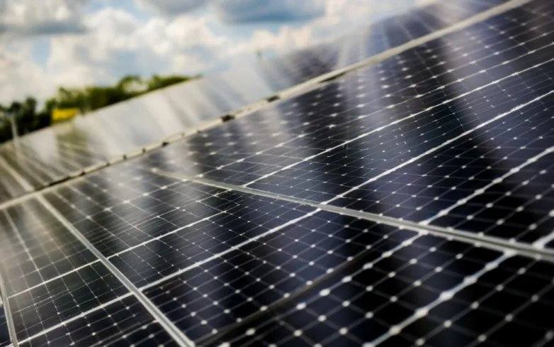 Apex sells 28MW Illinois community solar projects to SolAmerica