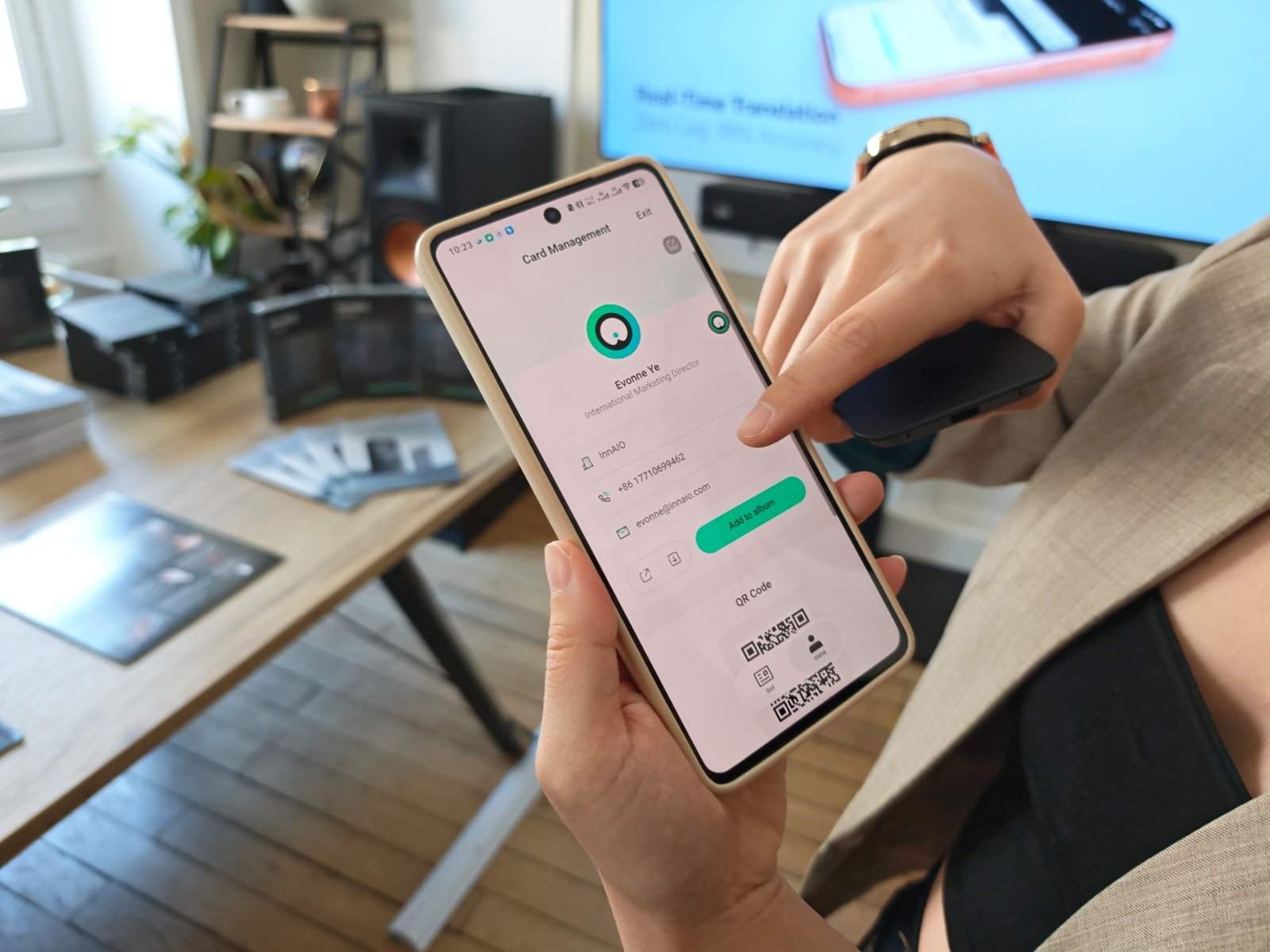 The TransNote differs from Plaud in its real-time translation and business card exchange features. ©Nicolas Guyot for Clubic
