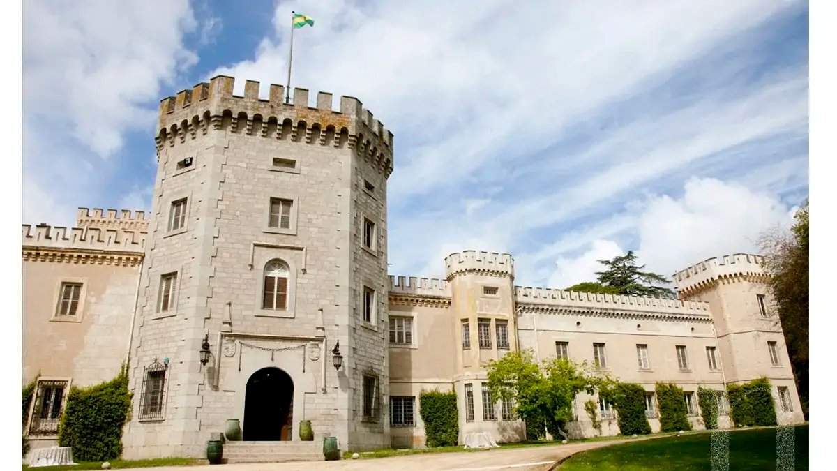 El Rincón Palace.