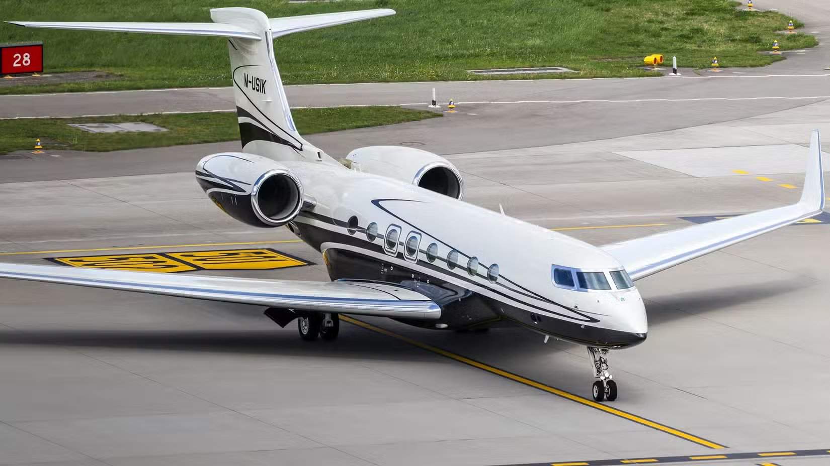 湾流G650(Gulfstream G650)停靠