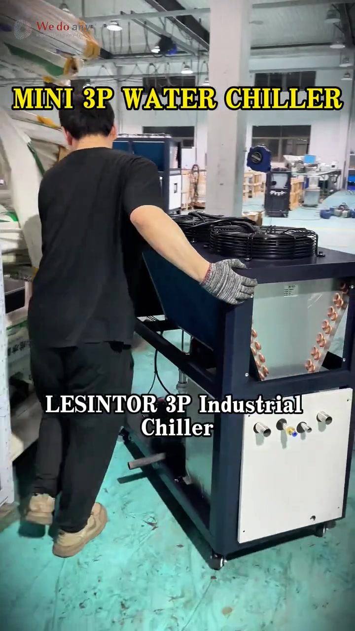 This chiller is a beast! and it saves your money.#chiller #aircooled #cooling #industrialcooling 