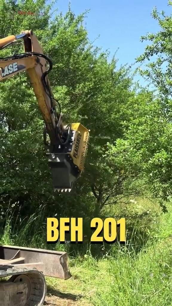 ? BFH 201 ? Le nouveau broyeur forestier hydraulique est léger et maniable ? ? Largeurs : 800 mm / 1