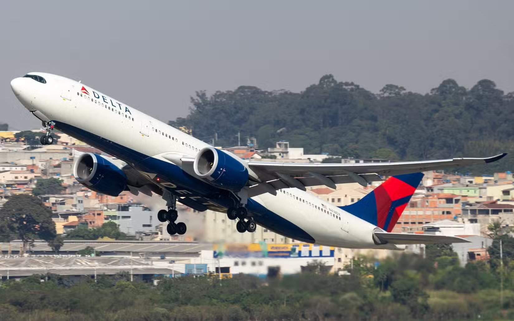 达美航空空客A330-900(巴西圣保罗州瓜鲁柳斯)