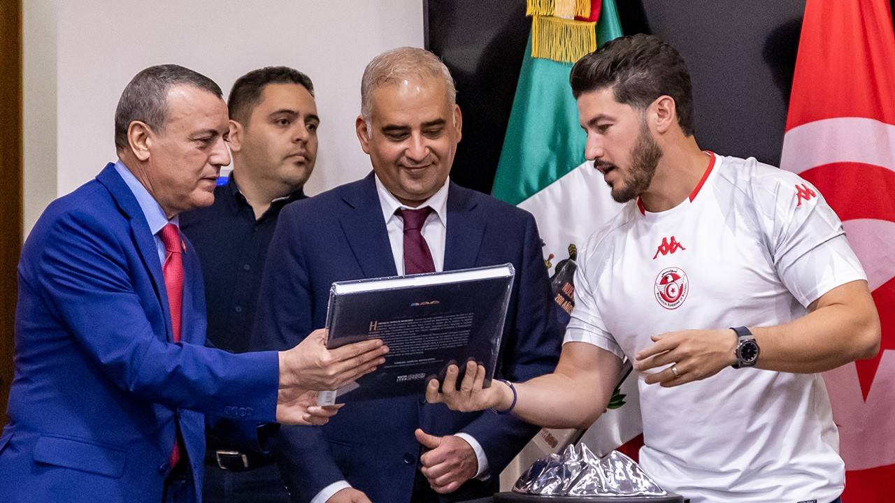 يهدف الاجتماع إلى وضع أجندة رسمية لتوسيع الاستثمارات في سلسلة قيمة صناعة السيارات في نويفو ليون.