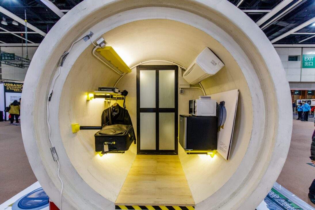 OPod Tube House项目将混凝土管改造成9.29平方米的微公寓,为香港住房危机提供紧凑替代方案
