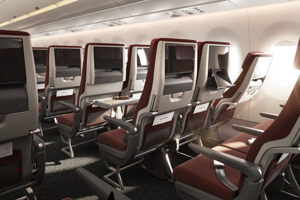 Qantas Airbus A350 1000ULR Economy hinten