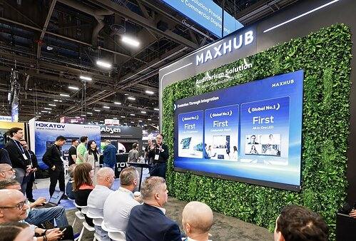 Réunion d'ouverture du stand MAXHUB