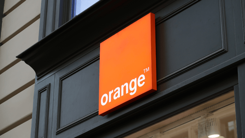 Логотип Orange CM.png