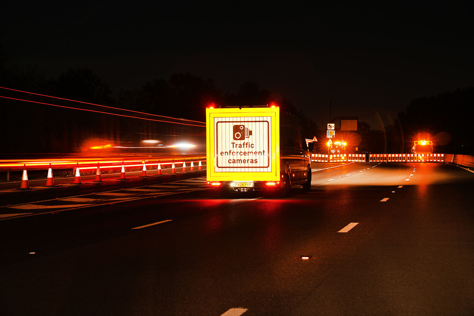 King Highway – Einführung neuer Fahrzeuge für die erweiterte mobile Fahrspursperrung zur Erhöhung der Sicherheit im Autobahnnetz