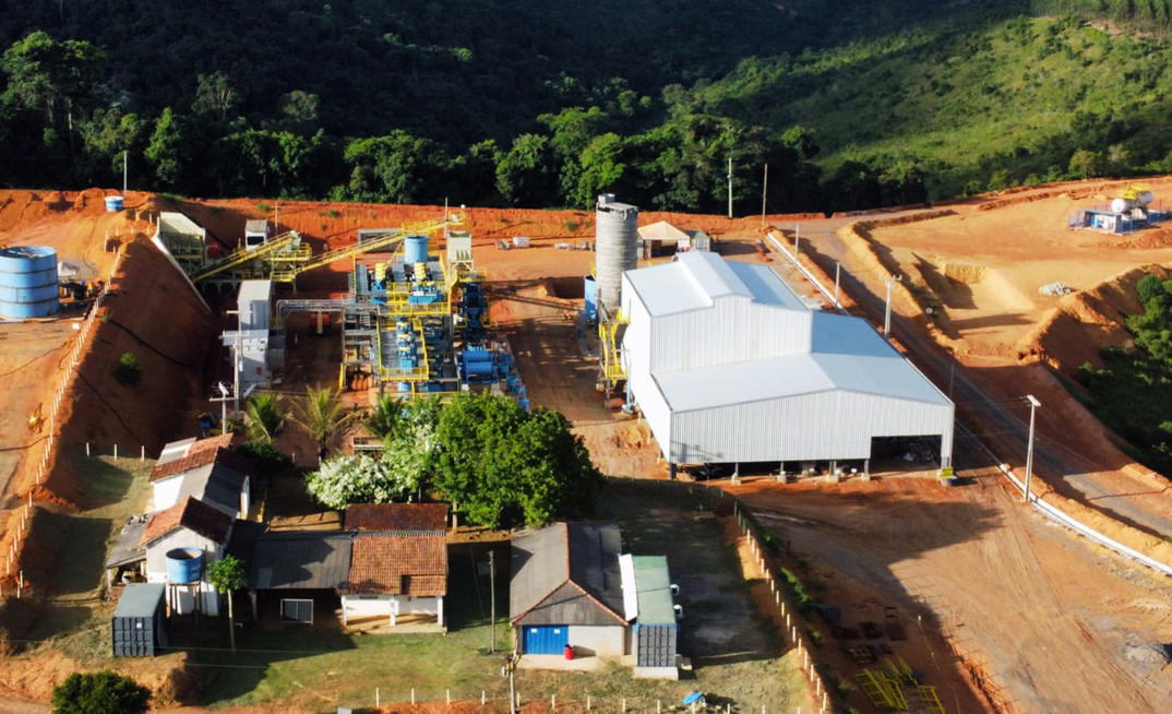 Planta de procesamiento de la Fase I de la mina de grafito Santa Cruz de South Star en Bahía