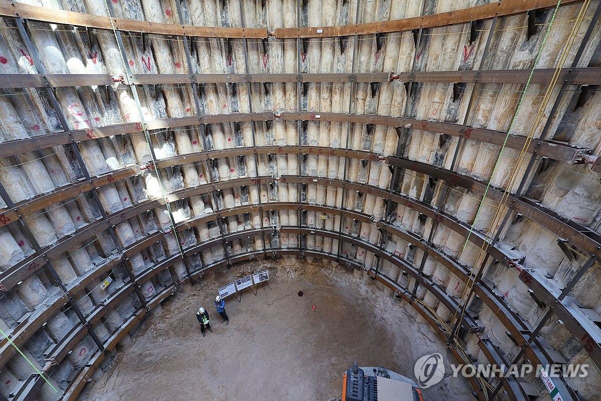 Construction site of the Gwanghwamun deep rainwater drainage tunnel in Seoul