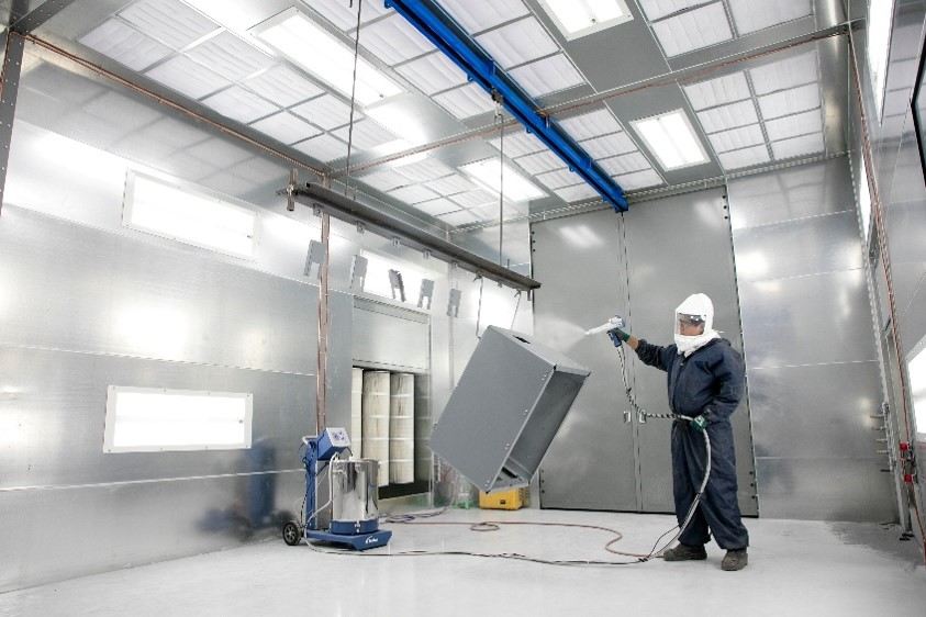 Die Investition in hochwertige Oberflächenbehandlungssysteme steigert die Rentabilität, reduziert Nacharbeit, optimiert Materialien und sichert langfristige Produktivität.