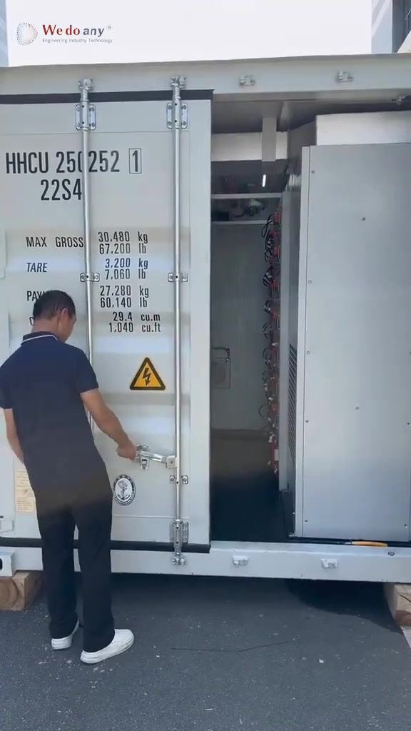 1MWh solar energy storage system is charging now, 500KW PCS with 1000KWh LiFePO4 lithium battery pac