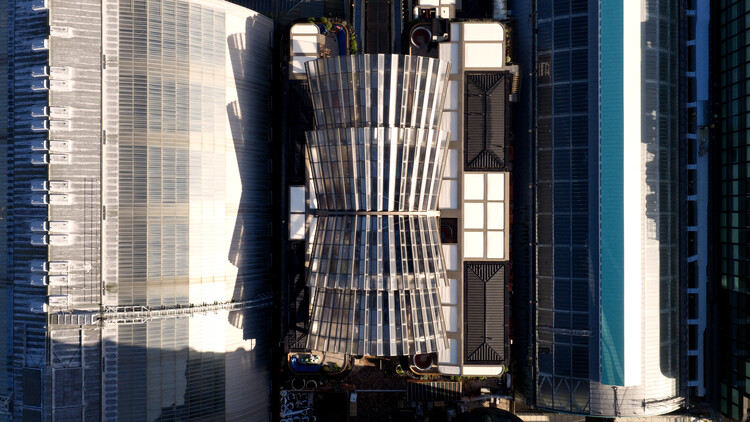 اكتمال المرحلة الأولى من مشروع إعادة تطوير أولمبيا في لندن من تصميم Heatherwick Studio+SPPARC - الصورة 4 من 12