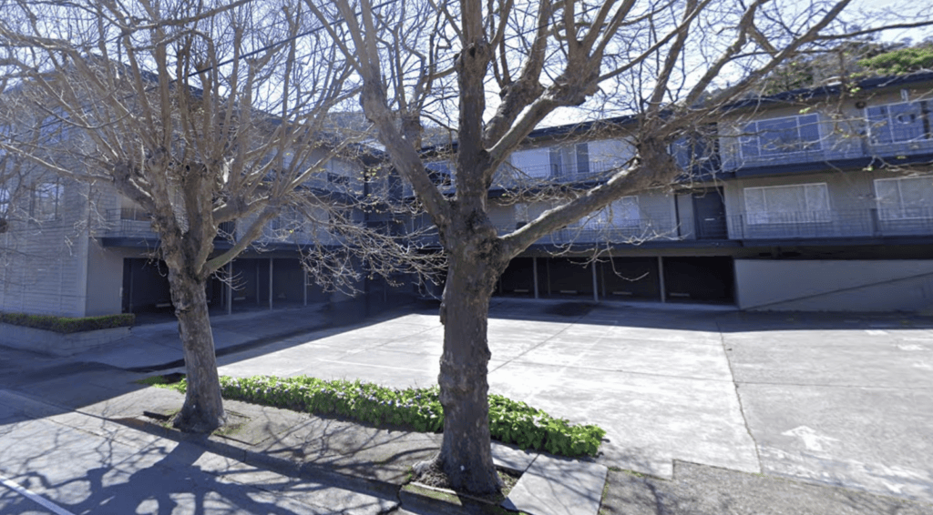 Aktuelles Grundstück der 2015 Bridgeway, Bild von Google Street View