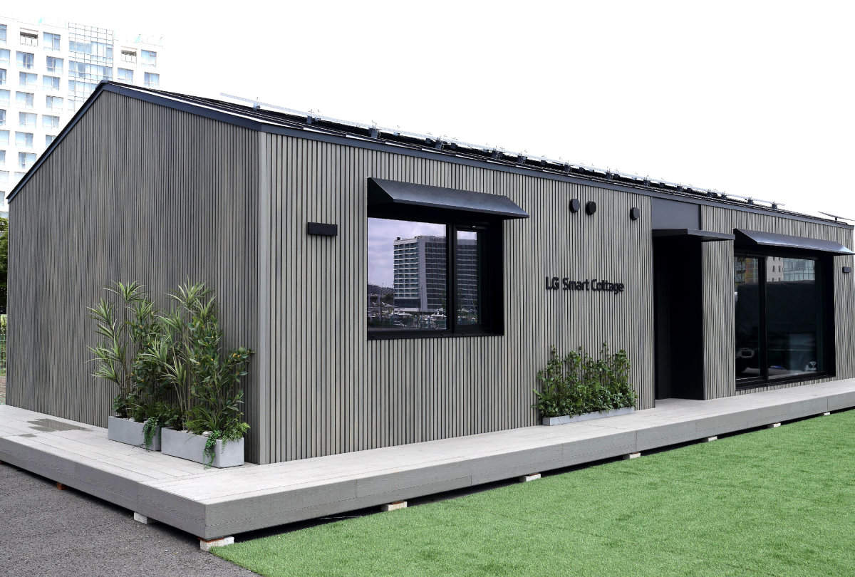 LG Electronics lancera le 29 deux nouveaux modèles de maisons modulaires « LG Smart Cottage ». À partir du 29, l