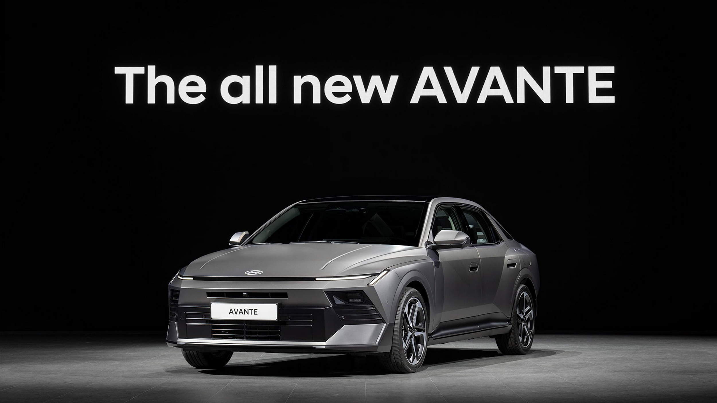 Hyundai Elantra 2027: maior, com linhas mais nítidas e mudanças radicais