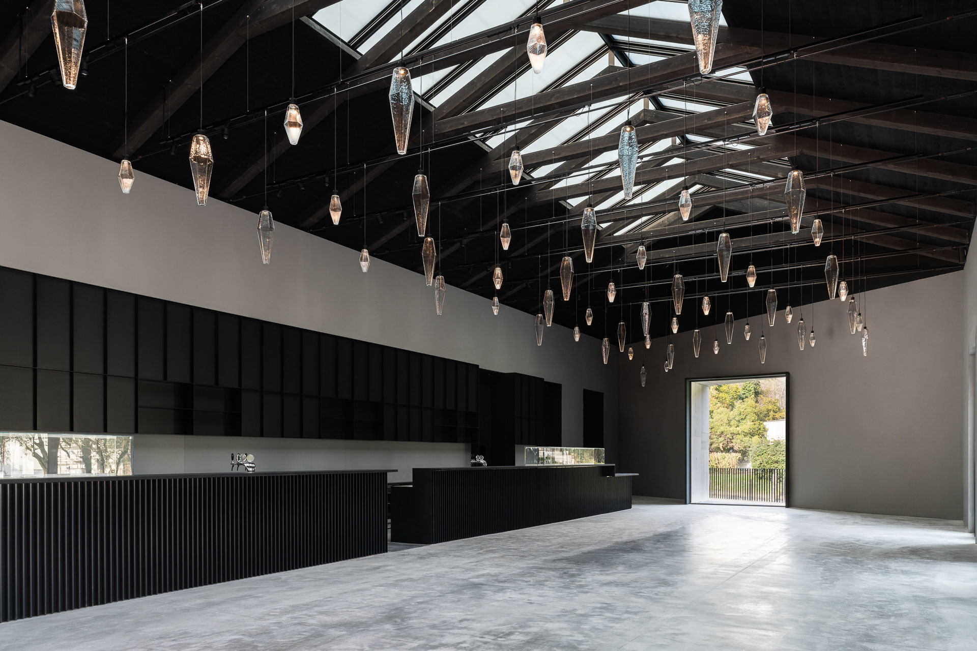 لمحة عن المقهى، © Giuseppe Miotto / Marco Cappelletti Studio، بإذن من بينالي البندقية (La Biennale di Venezia) / MiC