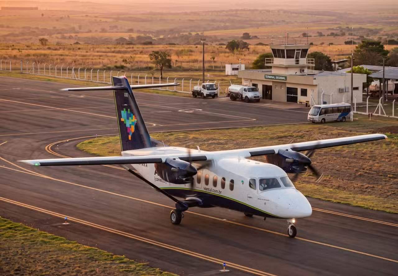 Azul Conecta's Cessna SkyCourier operating at a Brazilian regional airport