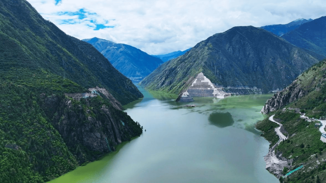 Image of Shuangjiangkou Dam