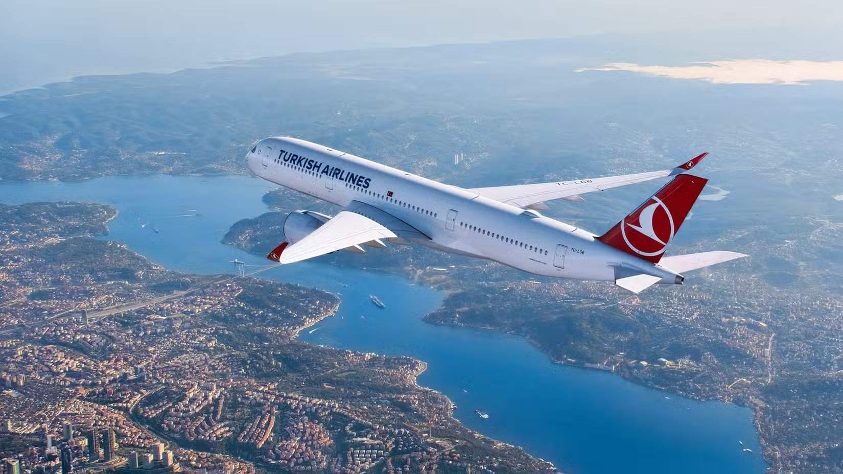 Airbus A350-900