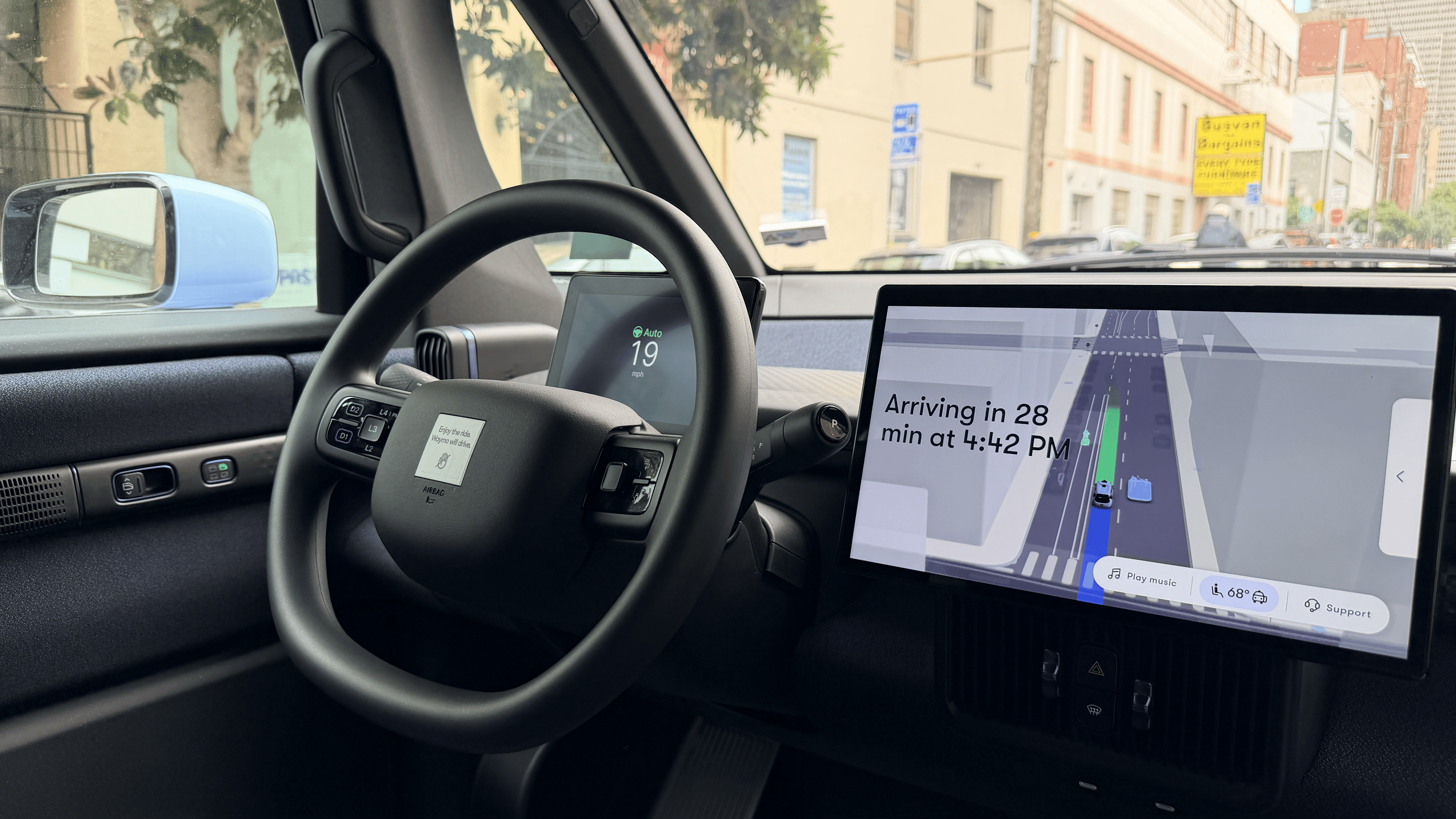 Interior del Waymo Ojai