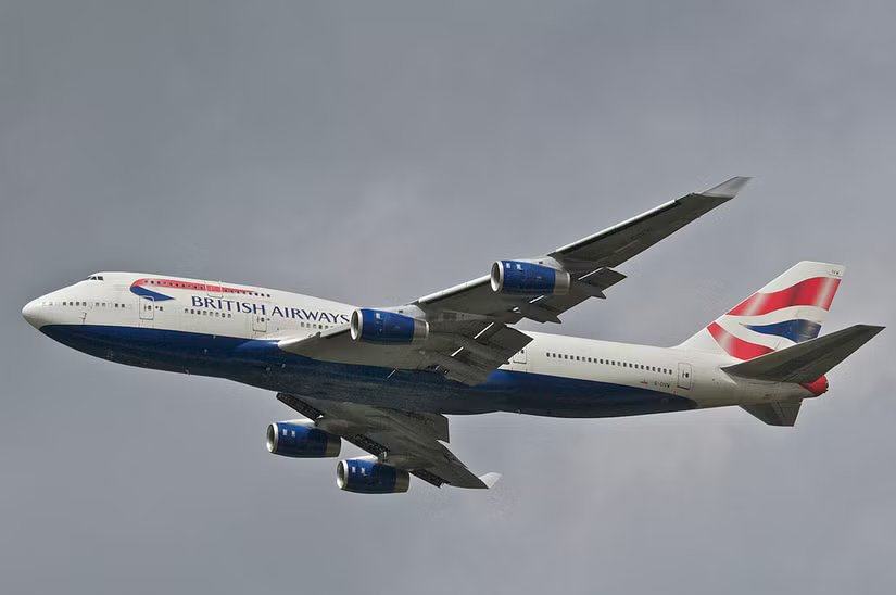 British Airways Boeing 747-400 G-CIVW@LHR