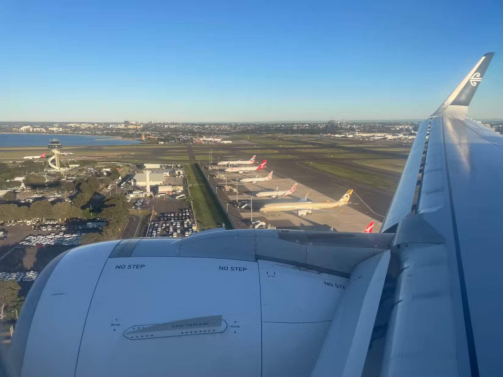 Airbus A320neo da Air New Zealand chegando ao Aeroporto de Sydney