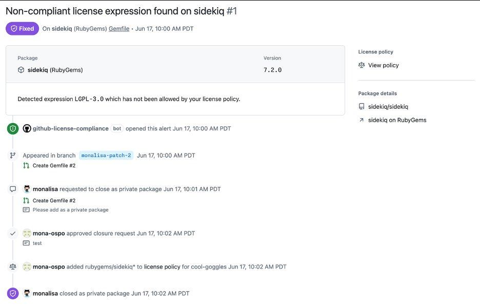 Page d'alerte de licence affichant le nom du package et l'identifiant de la licence non conforme, ainsi qu'une chronologie montrant les communications entre le développeur et l'approbateur.
