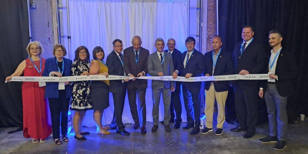 Moment symbolique : l’actionnaire unique Alexandre Garèse coupe le ruban pour inaugurer la première usine américaine de NAWAH