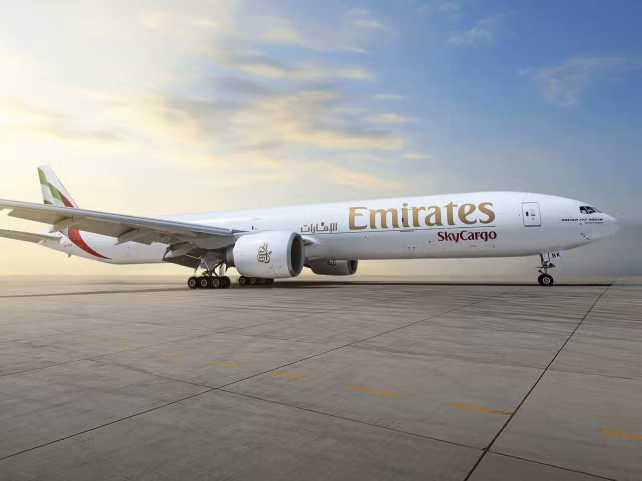 Emirates devient la première compagnie aérienne à exploiter un Boeing 777-300ERSF converti
