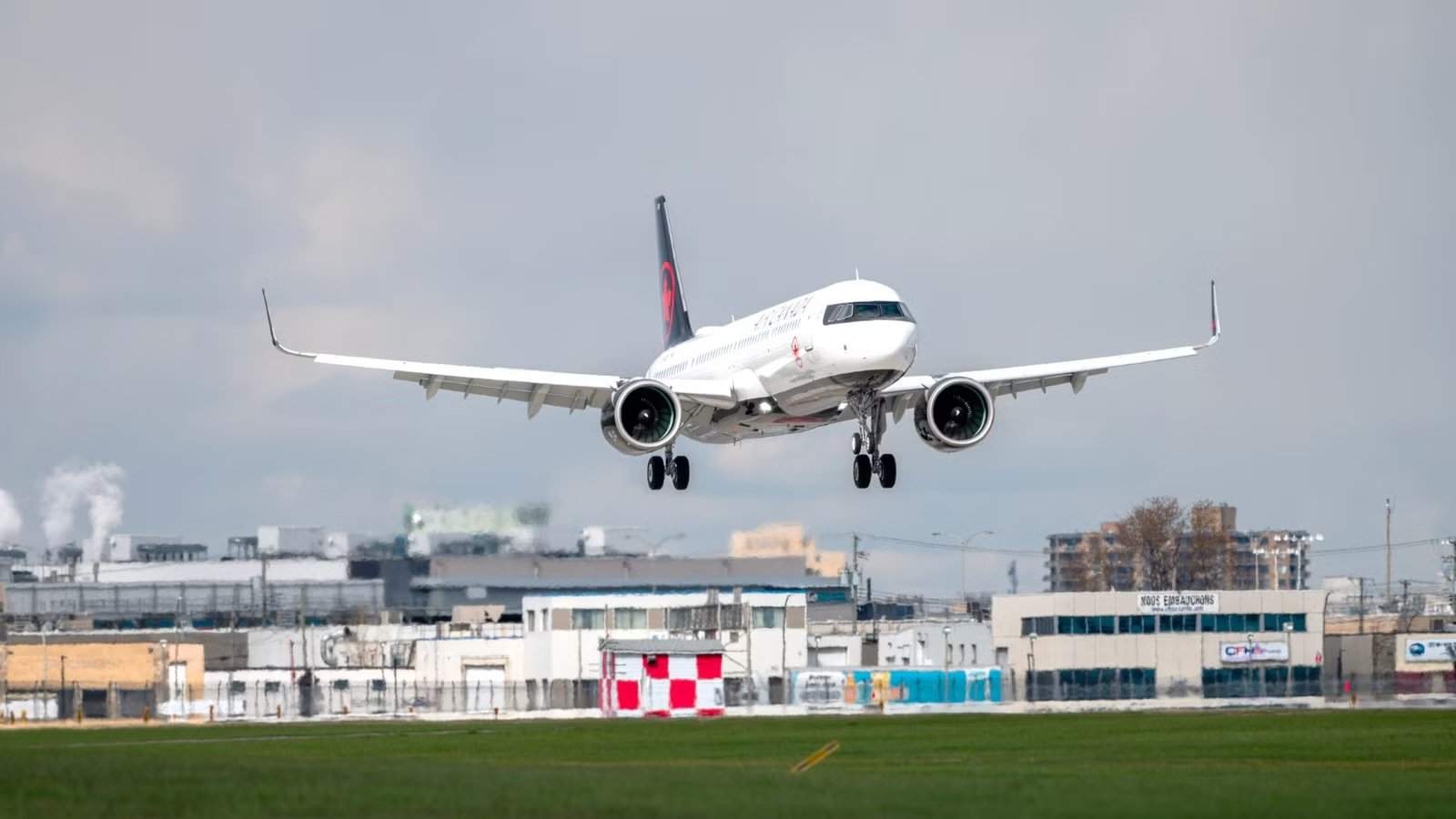 Landung einer Air Canada Airbus A321XLR