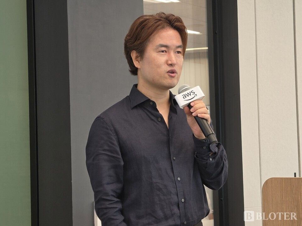 Shin Eun-su, Principal Solutions Architect für Sicherheit bei AWS Korea, spricht am 1. Juli im AWS Korea-Büro im Bezirk Gangnam, Seoul, auf der Pressekonferenz „AWS Security 101