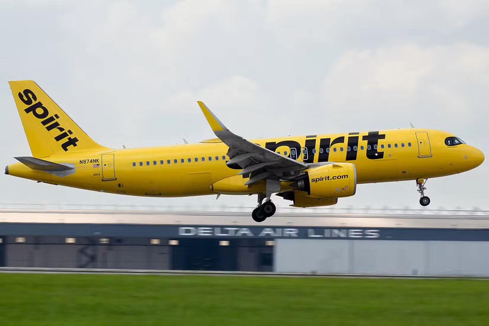 Прибытие самолёта Spirit Airlines A320 в аэропорт Атланты