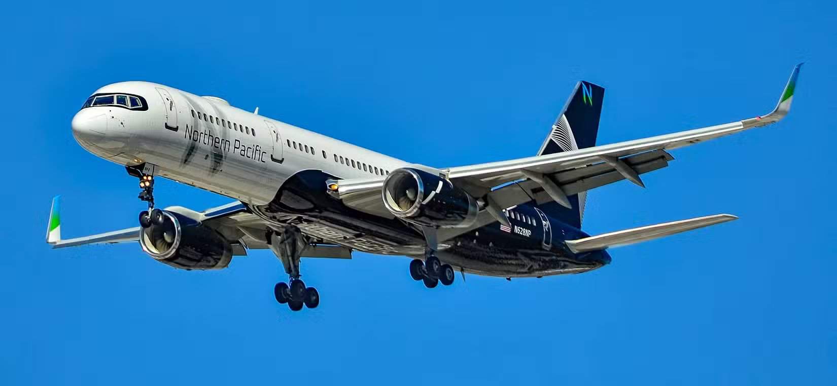 NPA 757 en vol