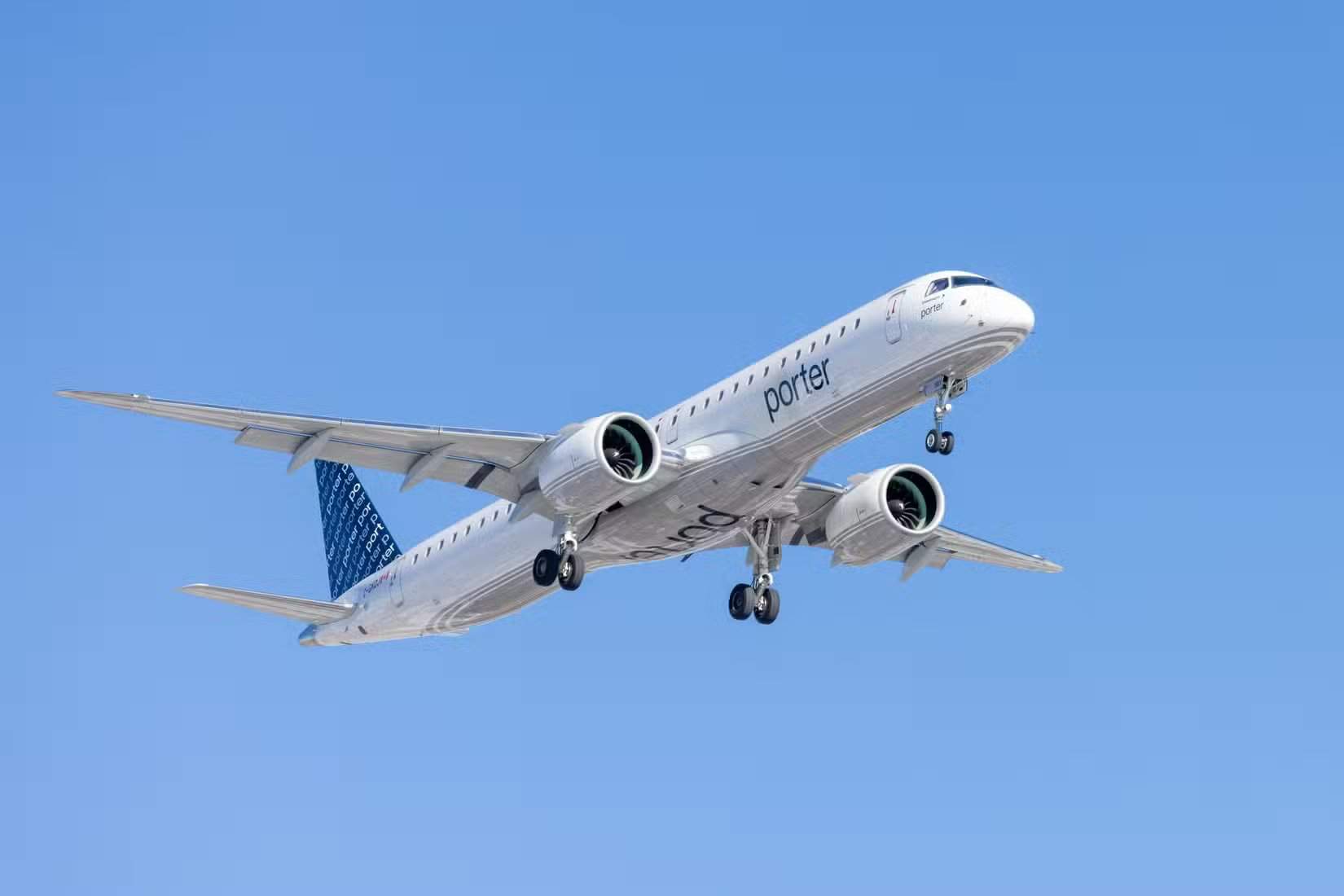 波特航空巴西航空工业公司E195-E2在多伦多皮尔逊国际机场降落