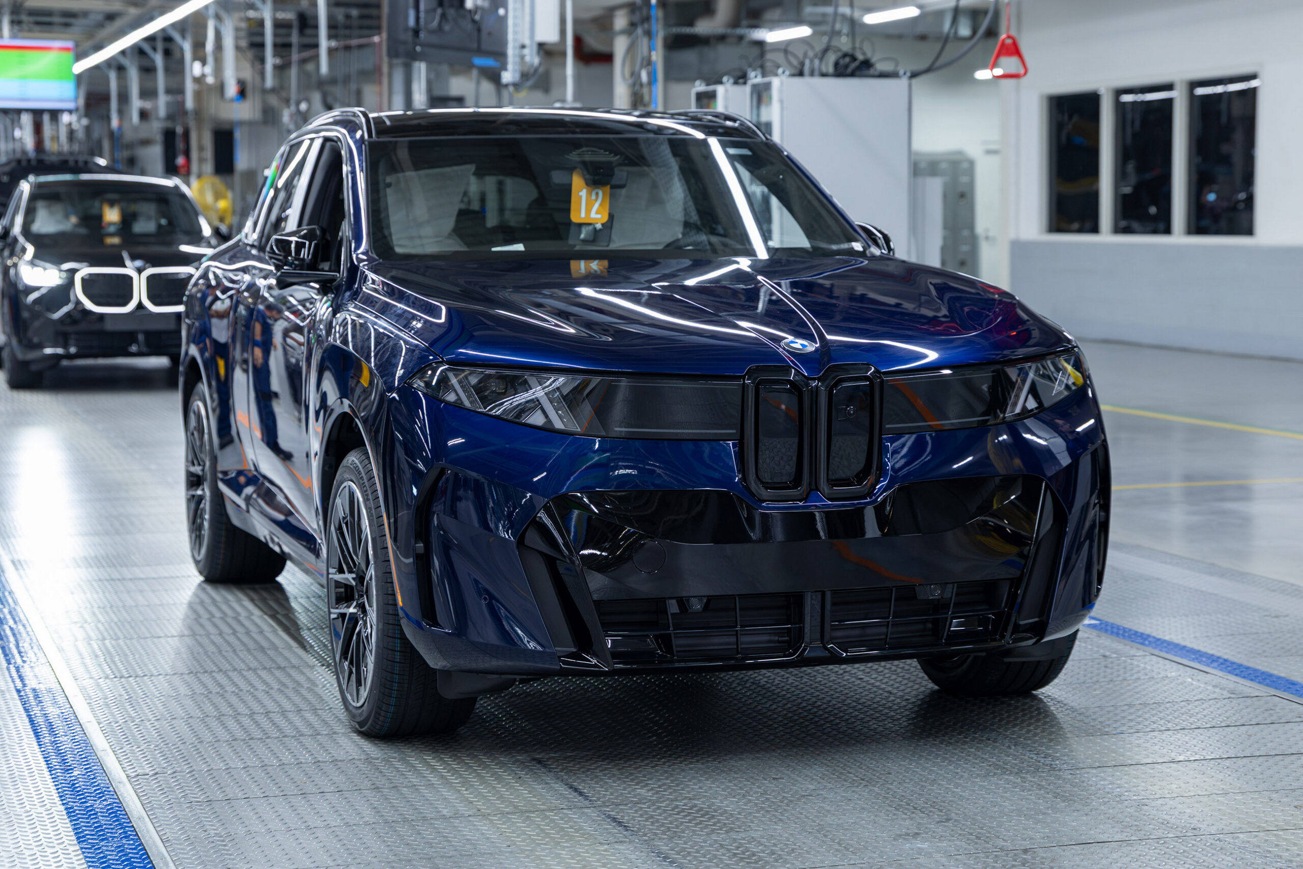 New BMW X5 to feature pure V8 engine, no battery