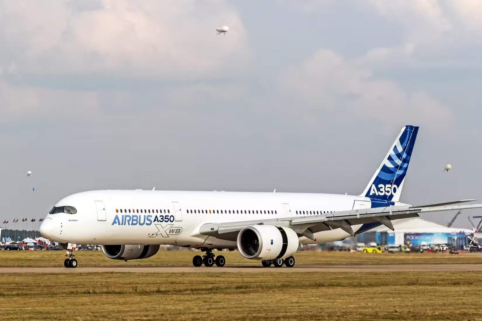 A350-900 taxiing with Trent XWB-84