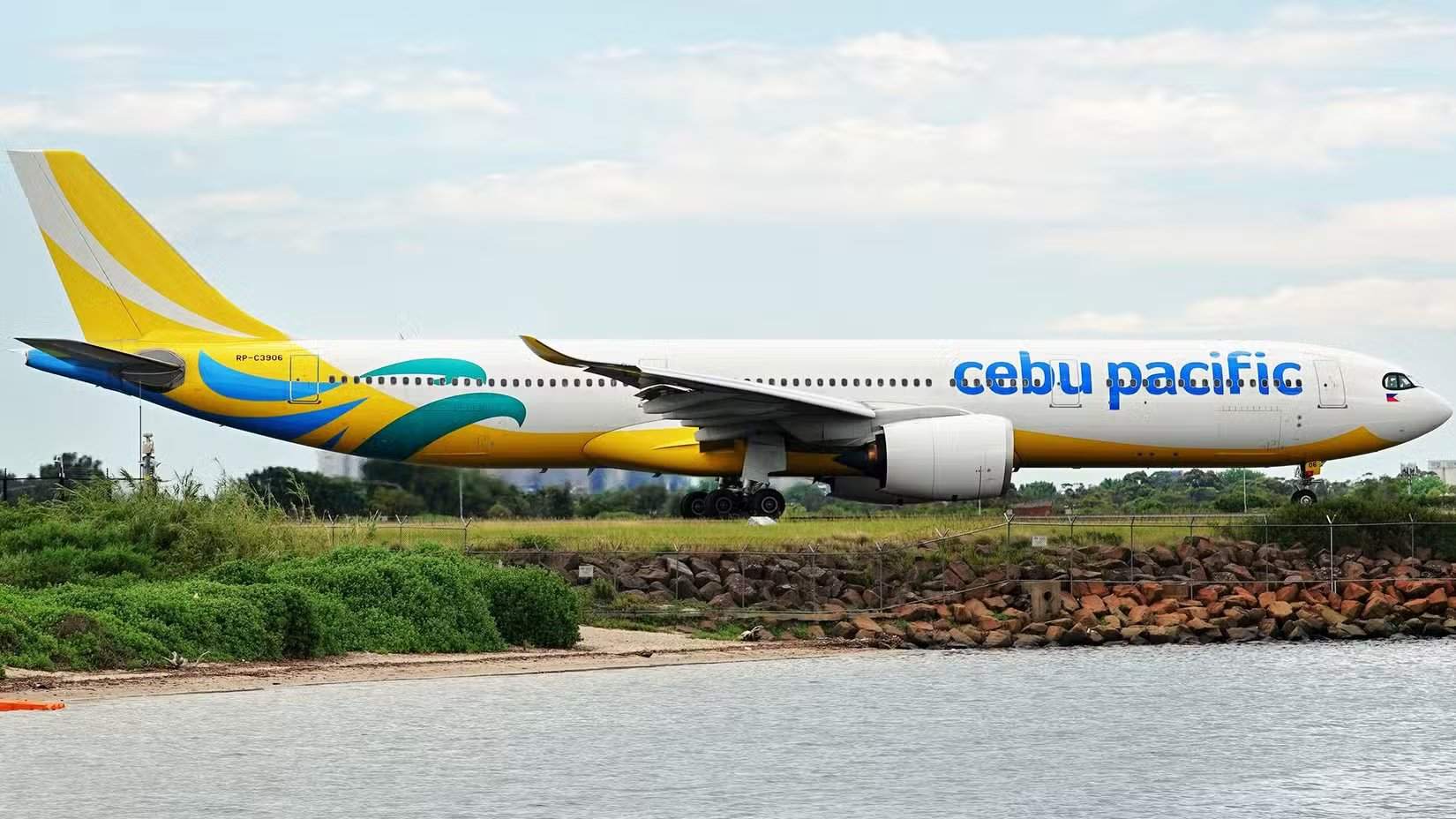 Самолет Airbus A330-900 авиакомпании Cebu Pacific в аэропорту Сиднея