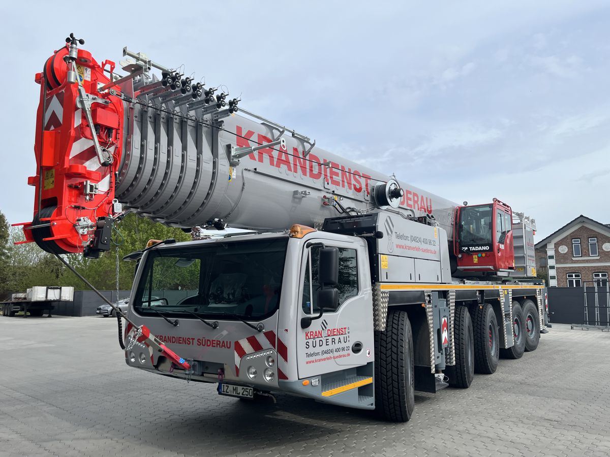 Krandienst Süderau renforce sa capacité de levage lourd avec la Tadano AC 5.250L-2
