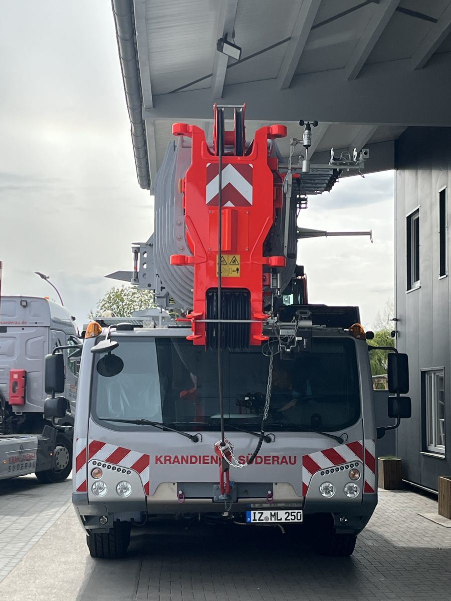 Krandienst Süderau renforce sa capacité de levage lourd avec la Tadano AC 5.250L-2