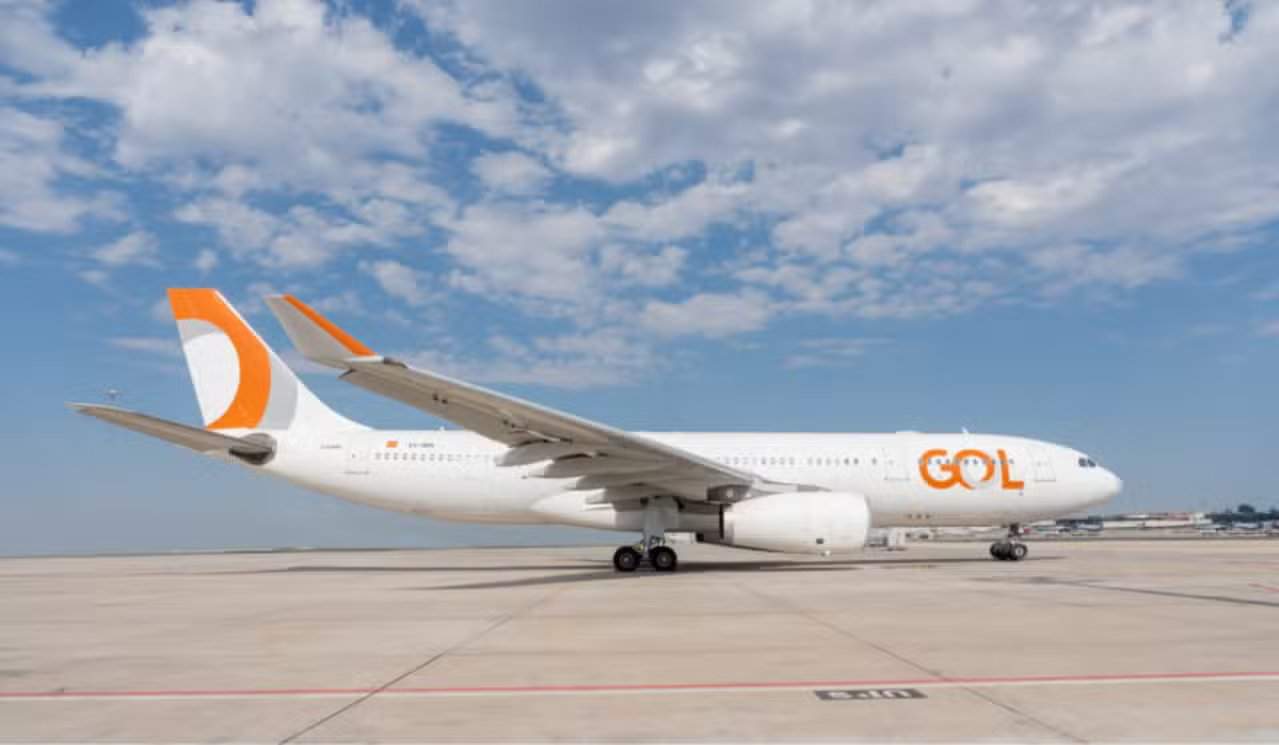 Airbus A330 da GOL no Aeroporto do Galeão, pronto para operar a rota Rio de Janeiro-Nova York