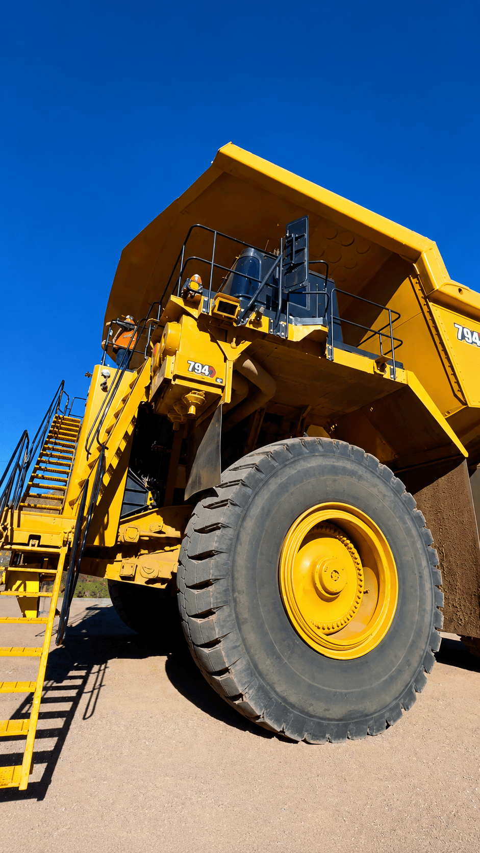 O caminhão da caterpillar mais legal que eu ja vi #cat794 #caterpillar #foradeestrada #mineração