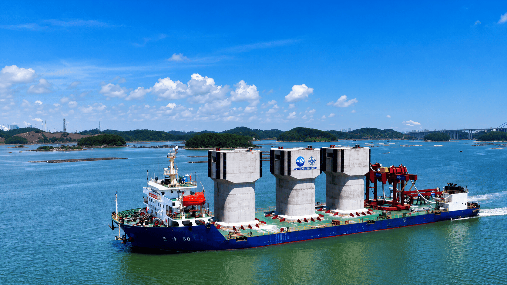 跨海筑梦十二海里，一枚巨型沉箱写给北部湾的答卷#牢记嘱托砥砺奋进  （来源：一航局）